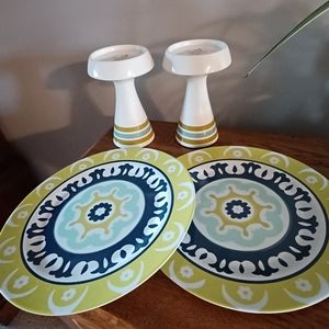 EUC  Pair of Waverly Plates & Pair of Candleholders Bundle